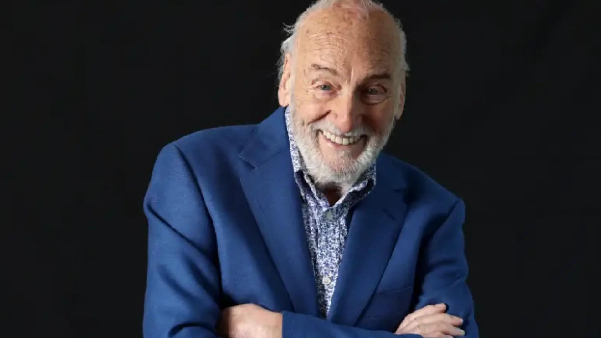 La conmovedora última visita de Héctor Alterio a Zaragoza: "Salir al escenario es una fiesta a mis 95 años"