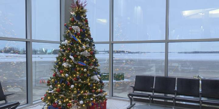 2025 holiday trees unveiled at Austin Straubel International Airport
