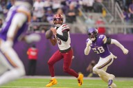 Deadspin | Vikings rebound from shutout with 31-0 win as Commanders' Jayden Daniels hurt