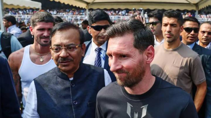 ¡Locura en India! Visita de Lionel Messi causó caos y disturbios en un estadio de Calcuta; así terminó el lugar