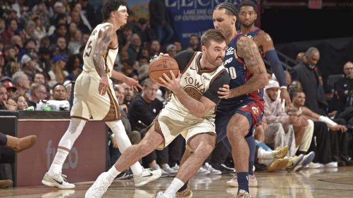 Warriors observations: Pat Spencer leads upset vs. Cavaliers