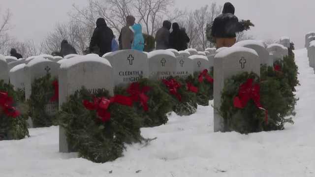 Wreaths Across America honors Iowa veterans