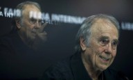 Joan Manuel Serrat dice en México que le gustaría morir entre canciones