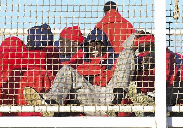 Inmigración y vivienda son los problemas de los canarios