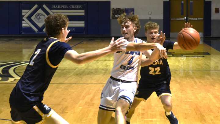 Harper Creek falls in boys basketball; Pennfield, BCC earn wins