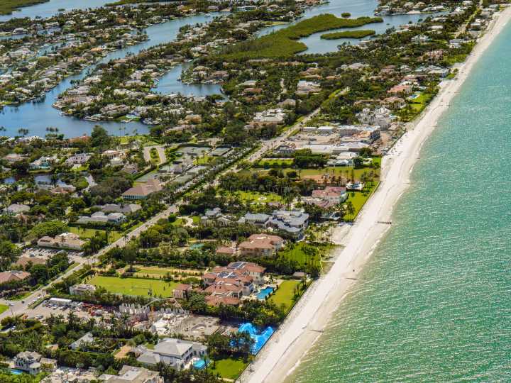 I'm a New Yorker who went to Naples, Florida, for the first time, and 6 things surprised me