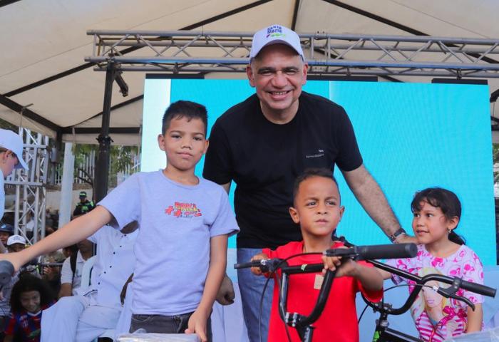 Alcaldía anuncia remodelaciónde cancha del barrio Pastrana