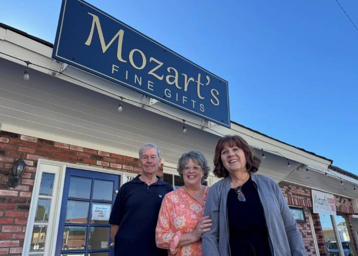 Mozart’s Fine Gifts closing in Redlands after 45 years, death of owner