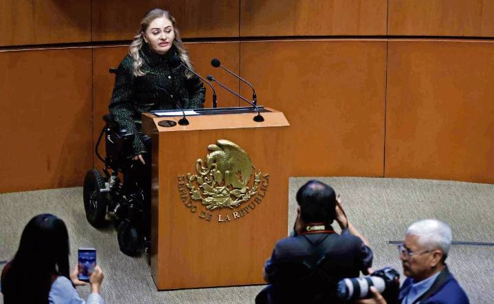 Perfiles vinculados a Morena dominan lista de 10 aspirantes a FGR