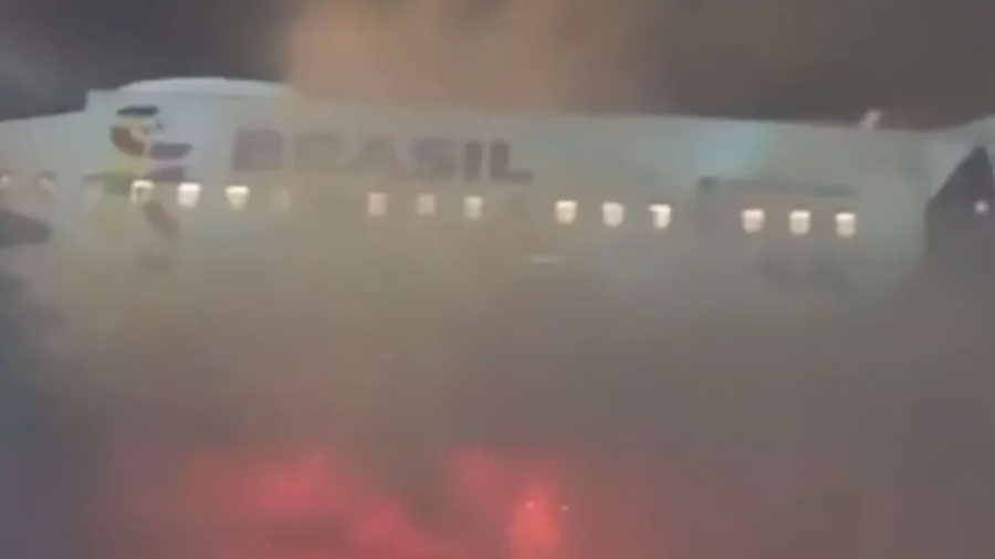Avión de LATAM se incendia con 180 pasajeros