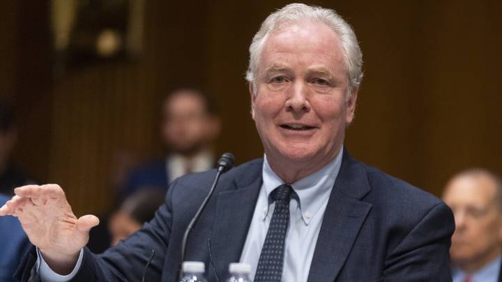 Sen. Van Hollen urges Democrats to stand for something