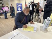 Candidato promueve cambios en las políticas migratorias para Carolina del Norte