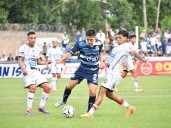 Dos hombres de Chiqui Tapia pelean por un ascenso: el Acassuso del inoxidable Pipo Marín le ganó el primer chico al Armenio del "secanucas" Nakis