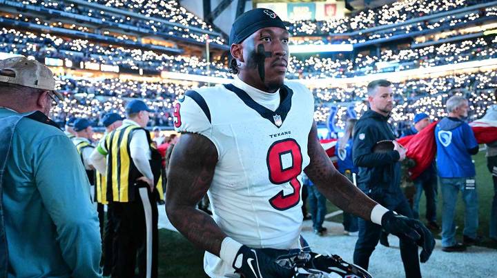 Texans give contract extension to player who tore ACL before season