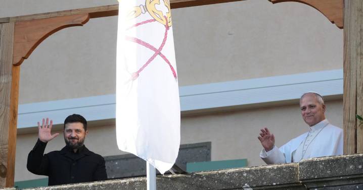 Zelenskyy reaffirms his refusal to cede land to Russia as he rallies European support