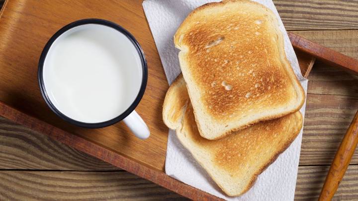 Ni tostadas ni leche: este es el desayuno que recomiendan los cardiólogos para tu cuidar tu corazón