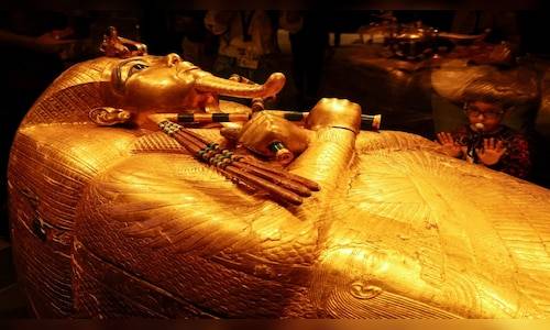 Gold price in India could hit ₹1.5 lakh per 10 gram if global cues hold, says Senco Gold CEO