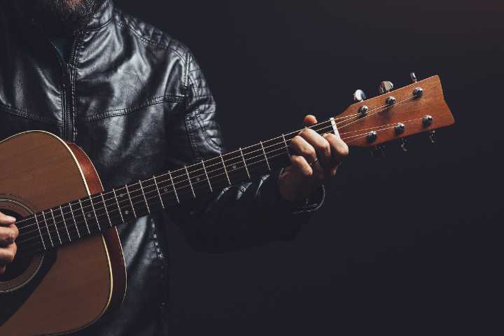 Famed Country Singer’s Ex-Wife Shades Him Through New Social Media Trend