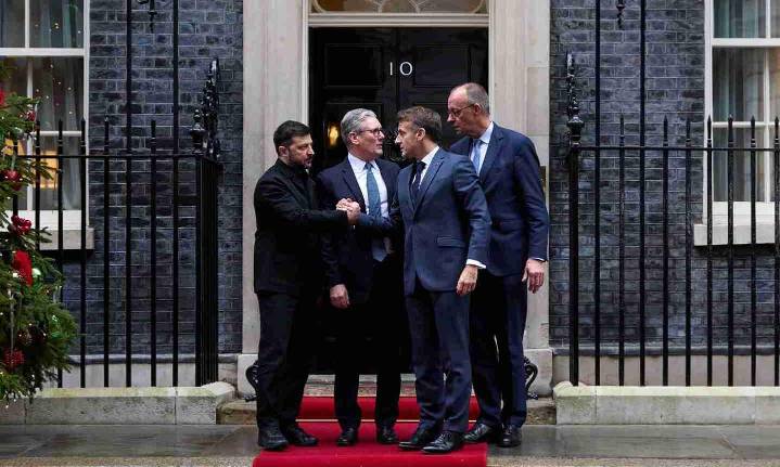 Zelenskyy seeks European support as he resists US land