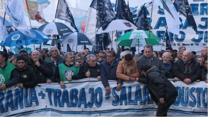 Argentina: más de 19.000 empresas dejaron de operar desde la llegada de Milei