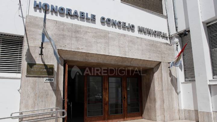 El Concejo cierra el año con tres temas clave: jubilaciones, apps de viajes y reservorios