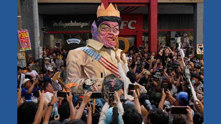 Thousands in Philippines protest corruption and demand return of stolen funds from flood projects