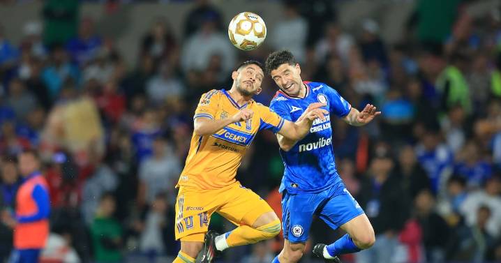 Cruz Azul y Tigres empatan 1-1 y apuntan a un duelo a vida o muerte en el Volcán