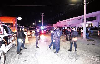 Riña en fiesta de XV deja más de 10 detenidos