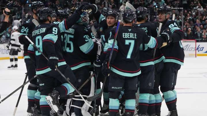 Vince Dunn scores in OT as Kraken beat Kings, end six