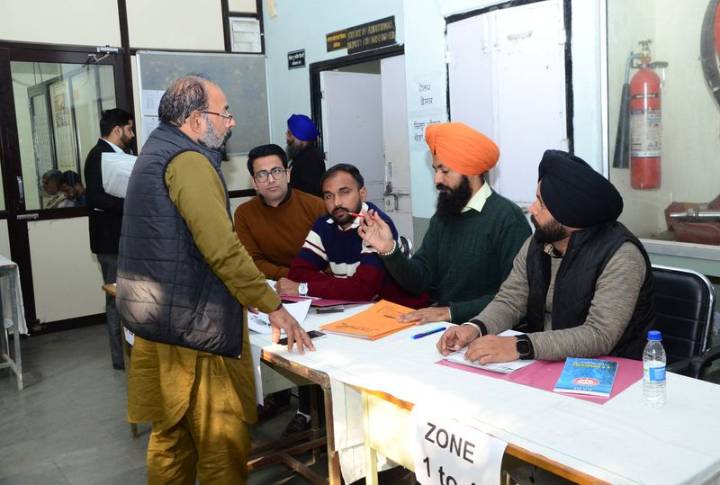 Punjab poll panel orders videography of Zila Parishad nominations amid opposition complaints