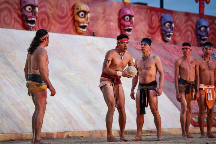 Antes del fútbol ya había el juego de pelota: la herencia precolonial recordada por Sheinbaum
