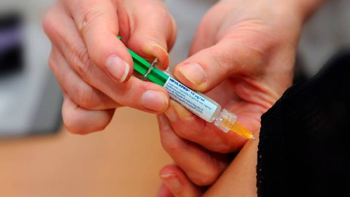 Hepatitis B vaccine decision worries Illinois’ top doctor
