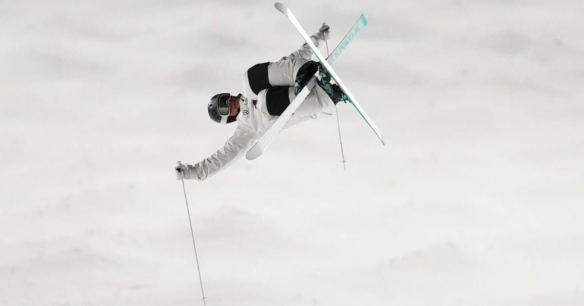 Canada's Viel skis to bronze as season-opening World Cup moguls stop wraps up