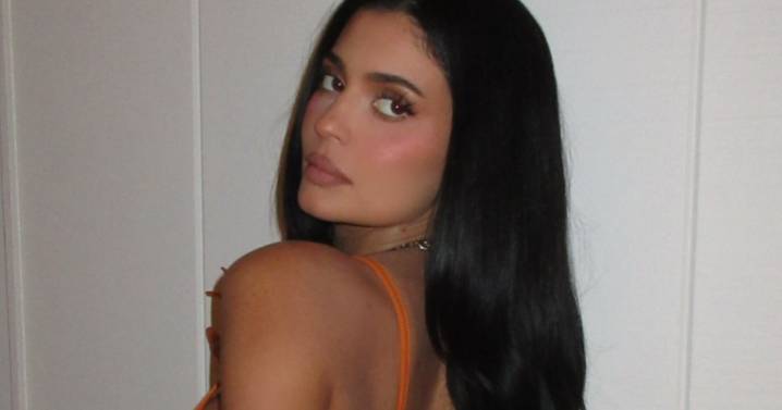 Kylie Jenner Has Fans Calling Her ‘Hot’ in Backless Dress