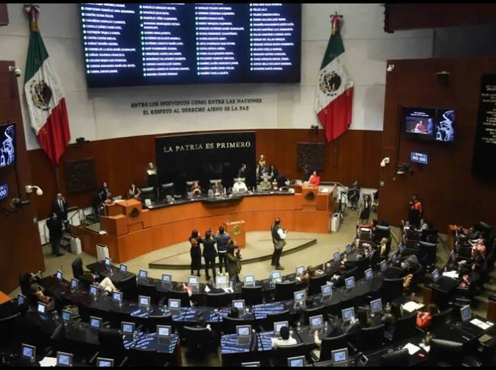 Senado recibe 43 solicitudes de aspirantes a encabezar la FGR