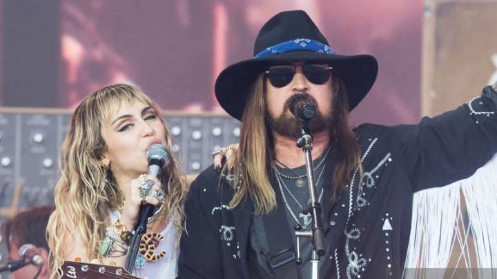 Miley Cyrus’ dad wins legal battle over strange adoption claim