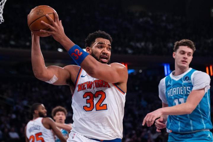 Towns y Brunson llevan a Knicks a victoria 119-104 sobre Hornets – Chicago Tribune