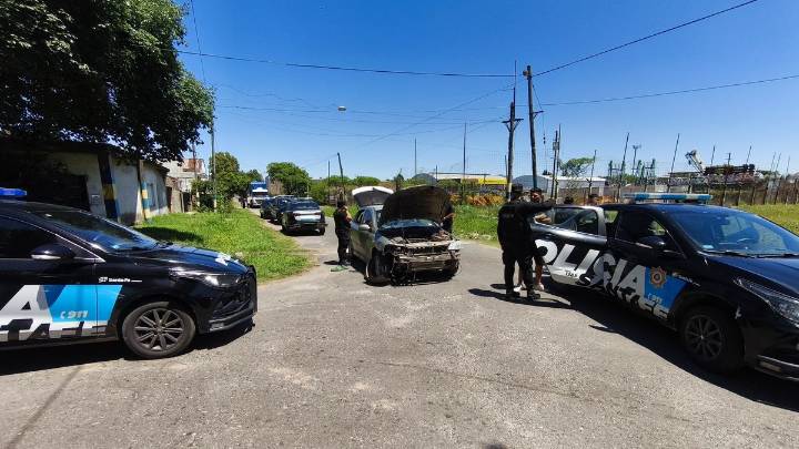 Cómo fue la persecución policial a la pareja con un niño que les encontraron drogas en el auto