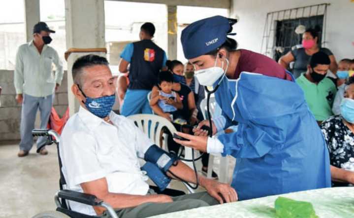 Petro le metió $4 billones a los Equipos Básicos de Salud y la ejecución va solo en un 16%