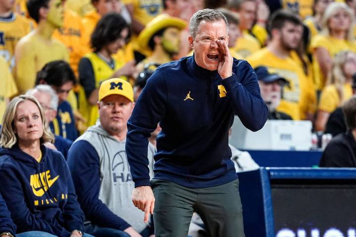 Coach Dusty May Refuses to Celebrate After Michigan’s Dominant 89