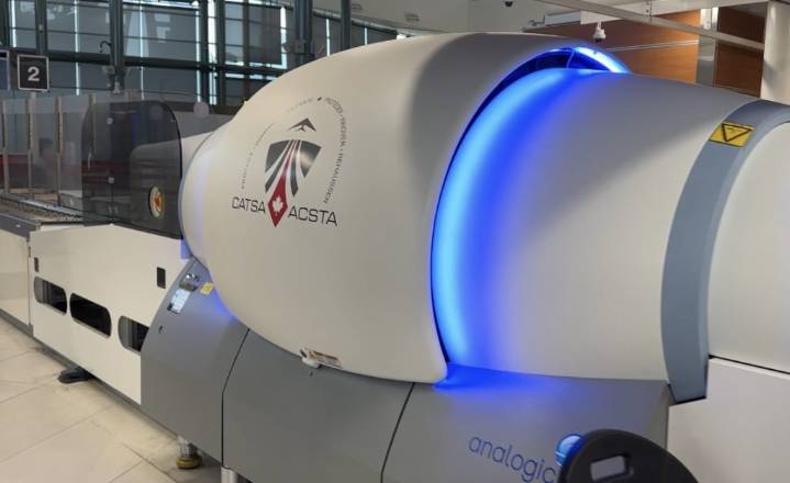 New CT X-ray machine comes to Edmonton International Airport