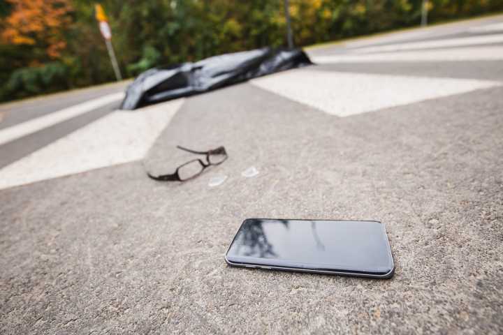 Pedestrian killed while crossing street in Long Beach