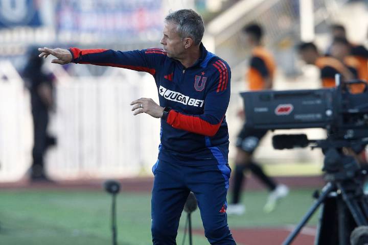 “Solo puede perjudicar al equipo”: expresidente de Azul Azul cuestiona el anticipado anuncio de la salida de Gustavo Álvarez