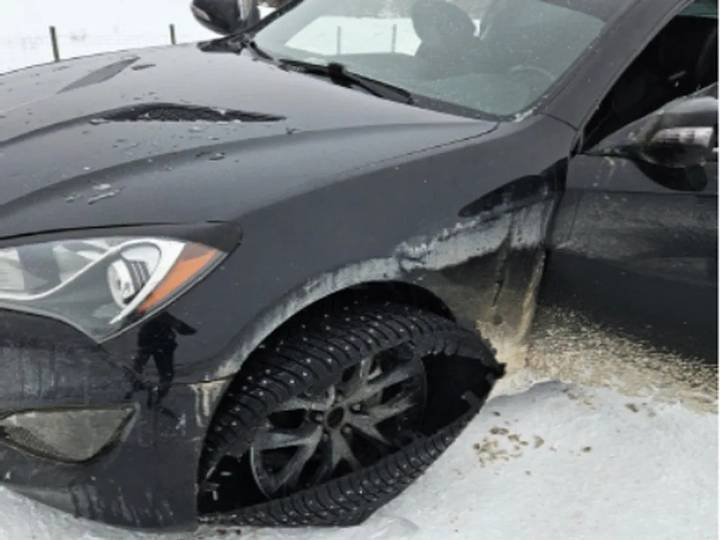 Two charged after Elk Point RCMP seize drugs, guns in flight from police