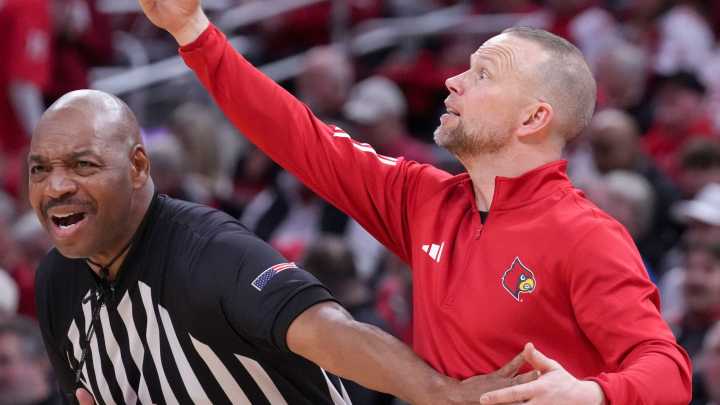 UofL vs. Memphis live updates: Follow action from rivalry showdown