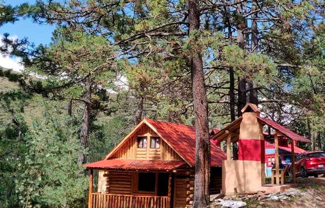 Persisten en Arteaga estafas con cabañas; surgen páginas falsas