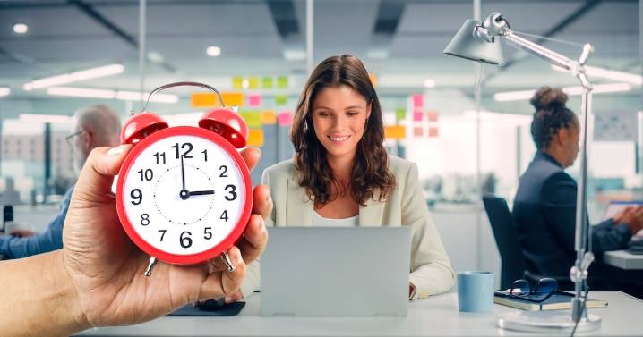 Jornada laboral de 40 horas: ¿Cuándo entraría en vigor y en qué año se reducirían las horas de trabajo?