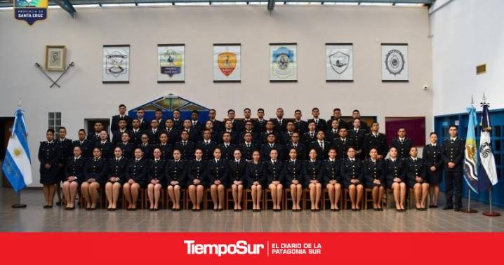 Santa Cruz 66 cadetes se egresaron y comenzarán su carrera policial