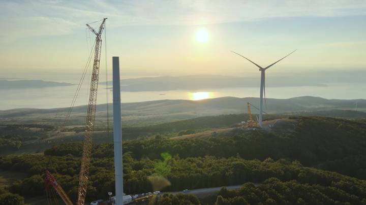 Court rejects Trump’s pause on wind approvals