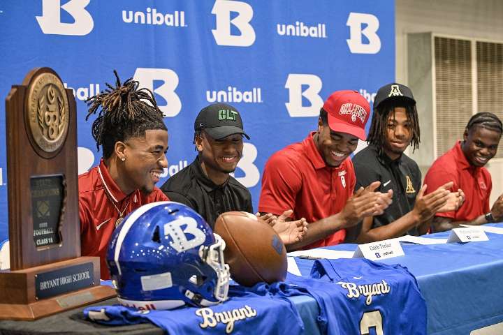 UA signees taken quickly by coach